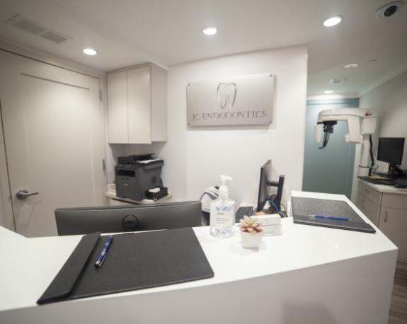 Front desk at J C Endodontics Root Canal Specialists